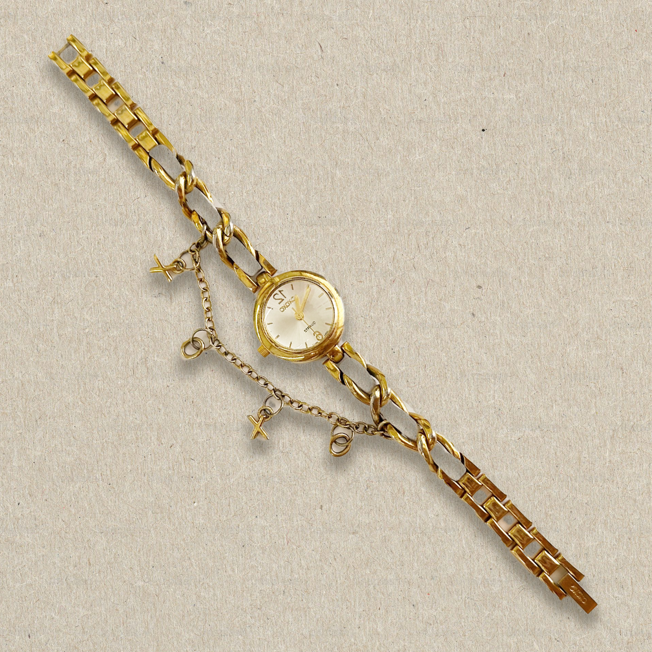XOXO Charm Vintage Watch