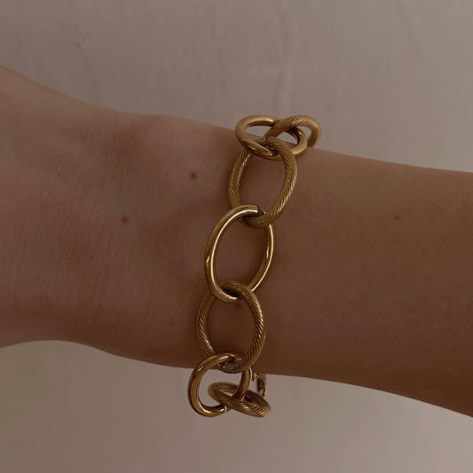 Chunky Loop Chain Bracelet
